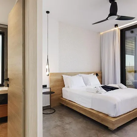 Vila 2 Luxury W Nearby Beach!